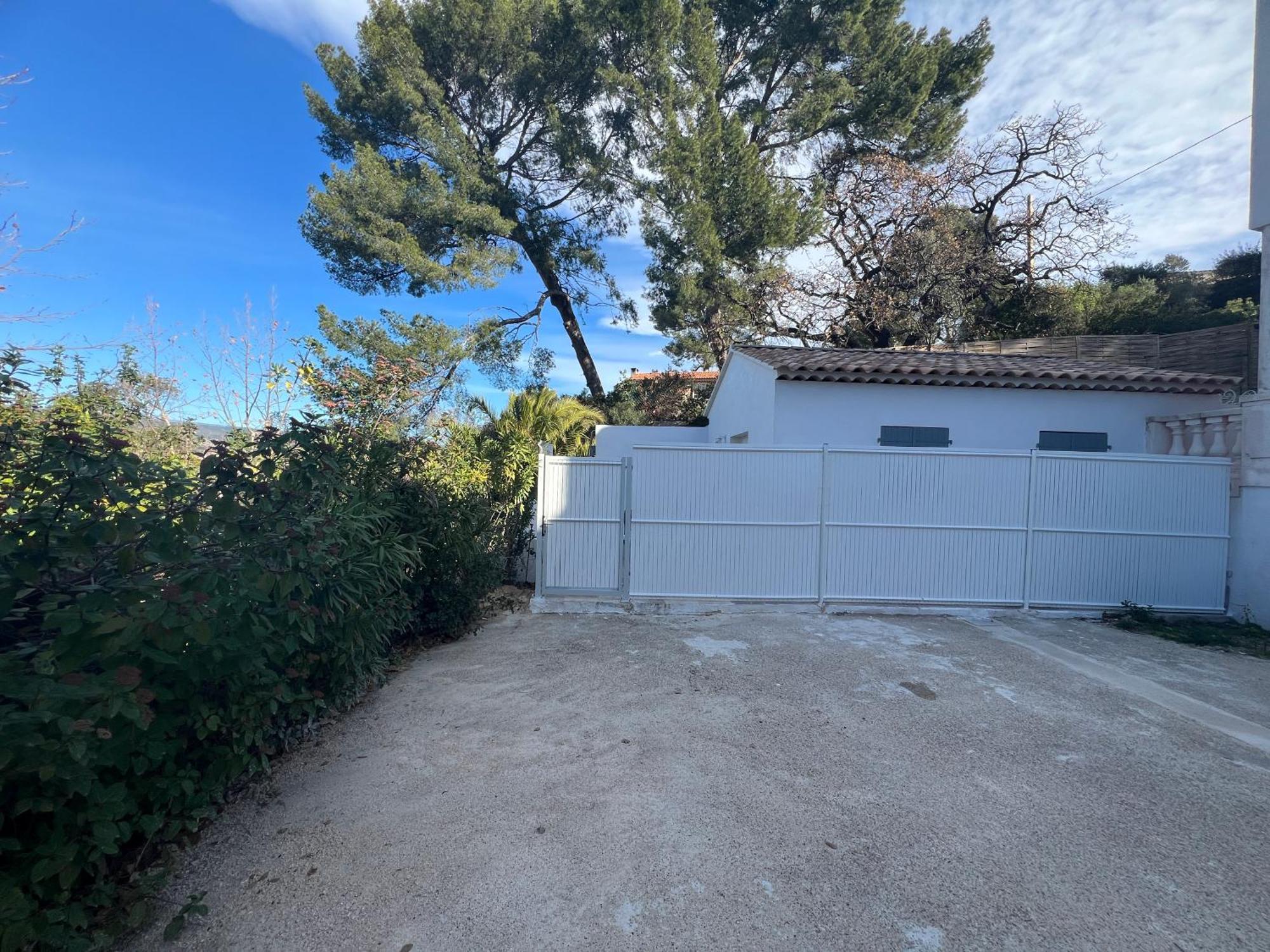 Maison T2 Avec Jaccuzi Wifi Parking Saint-Cyr-sur-Mer Eksteriør bilde